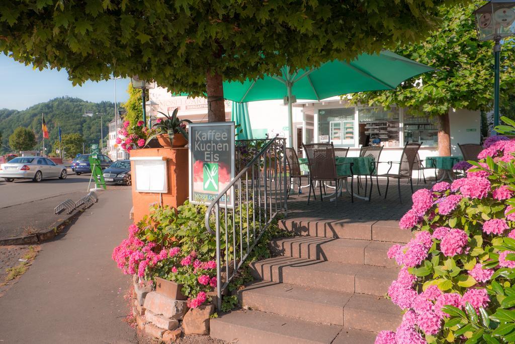 Panorama-Café MOSELGARTEN Alf Exterior foto